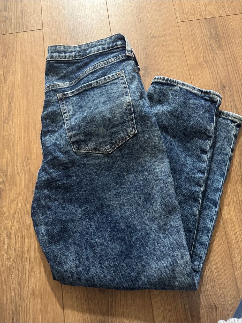 Old Navy Women’s O.G. Straight Jeans - 80s frosted jeans Dark Blue